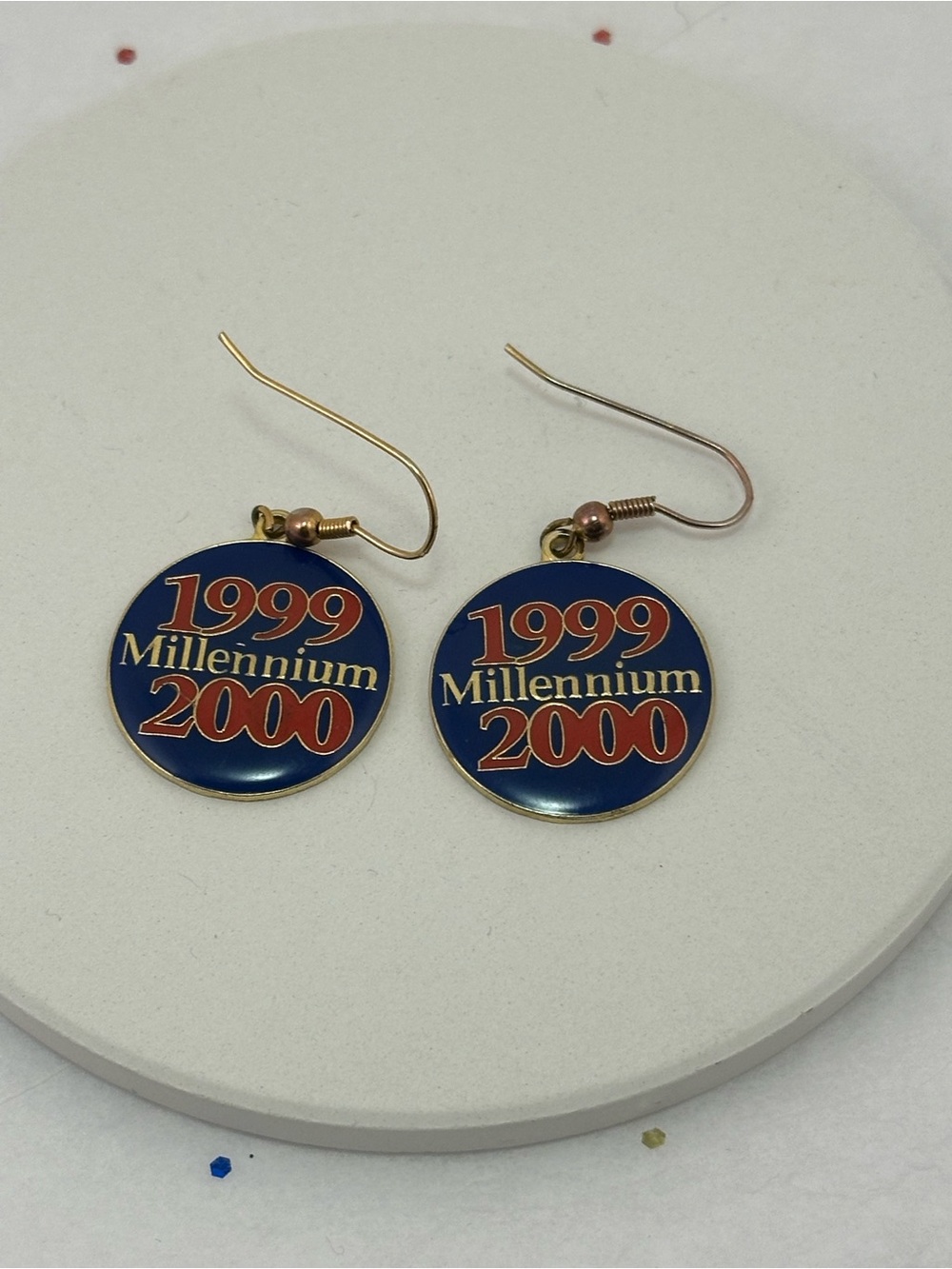 Vintage Y2K 1999-2000 Millennium Round Dangle Earrings